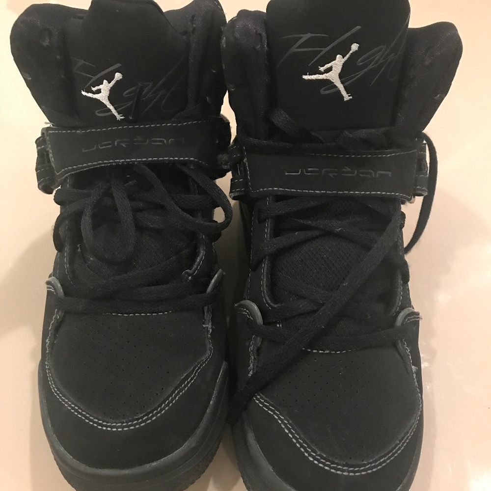 Nike Jordan boys size 7 - used